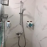 Astoria Lux Sea&lake 66 דירה מאמאיה