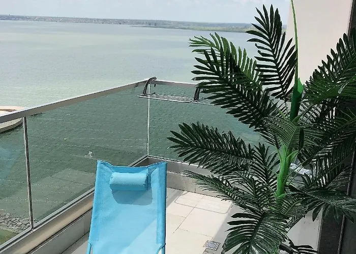 Astoria Lux Sea&lake 66 *