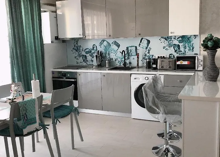 Astoria Lux Sea&lake 66 Mamaia