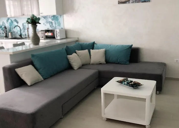 Apartment Astoria Lux Sea&lake 66 *