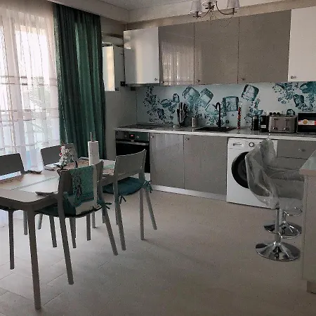 Astoria Lux Sea&lake 66 *