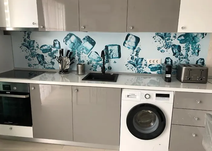 דירה Astoria Lux Sea&lake 66 מאמאיה