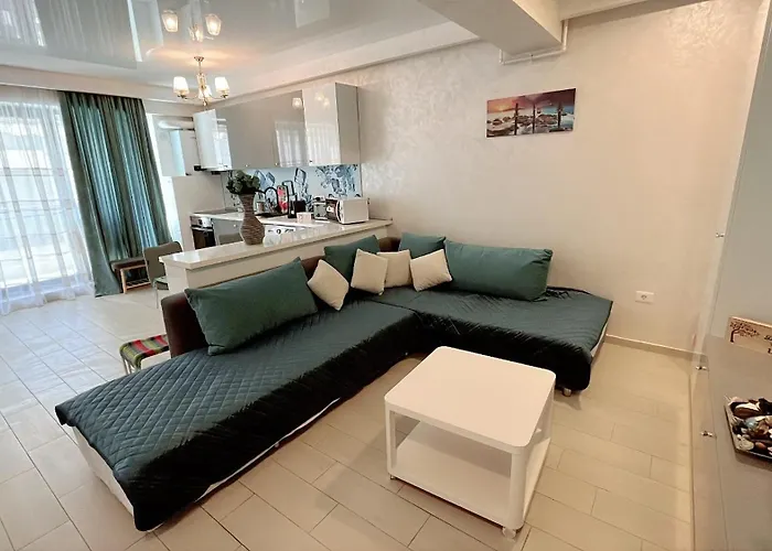 דירה Astoria Lux Sea&lake 66 מאמאיה